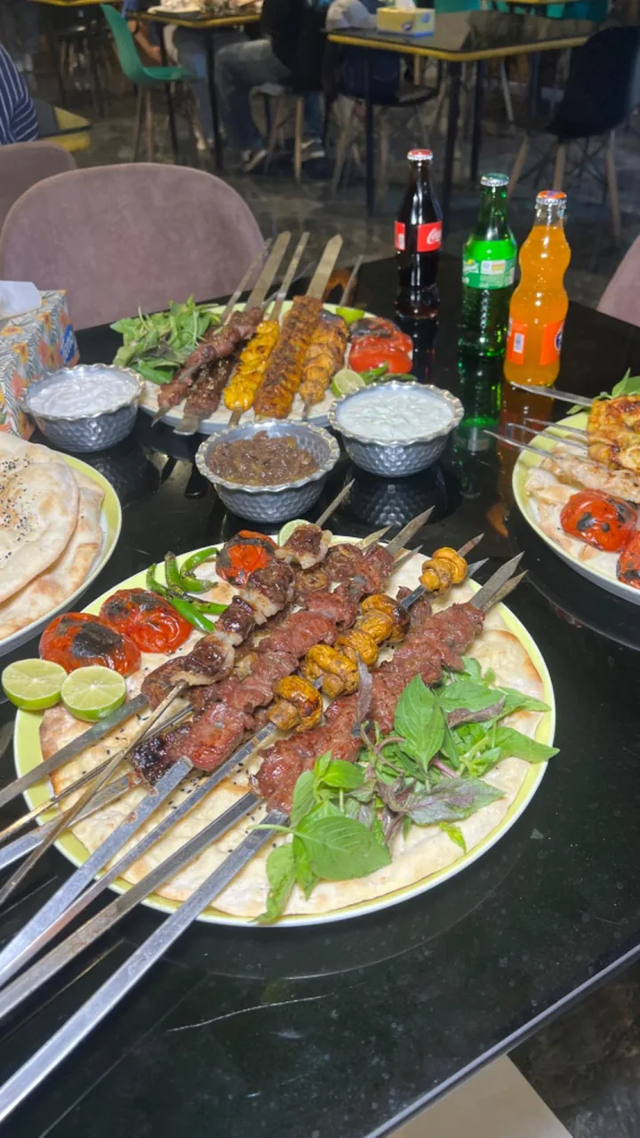 کباب سرای نمونه پنجه طلا - تصویر 4