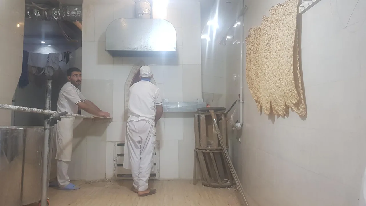 نانوایی سنگک سنتی فارسیان - تصویر 5