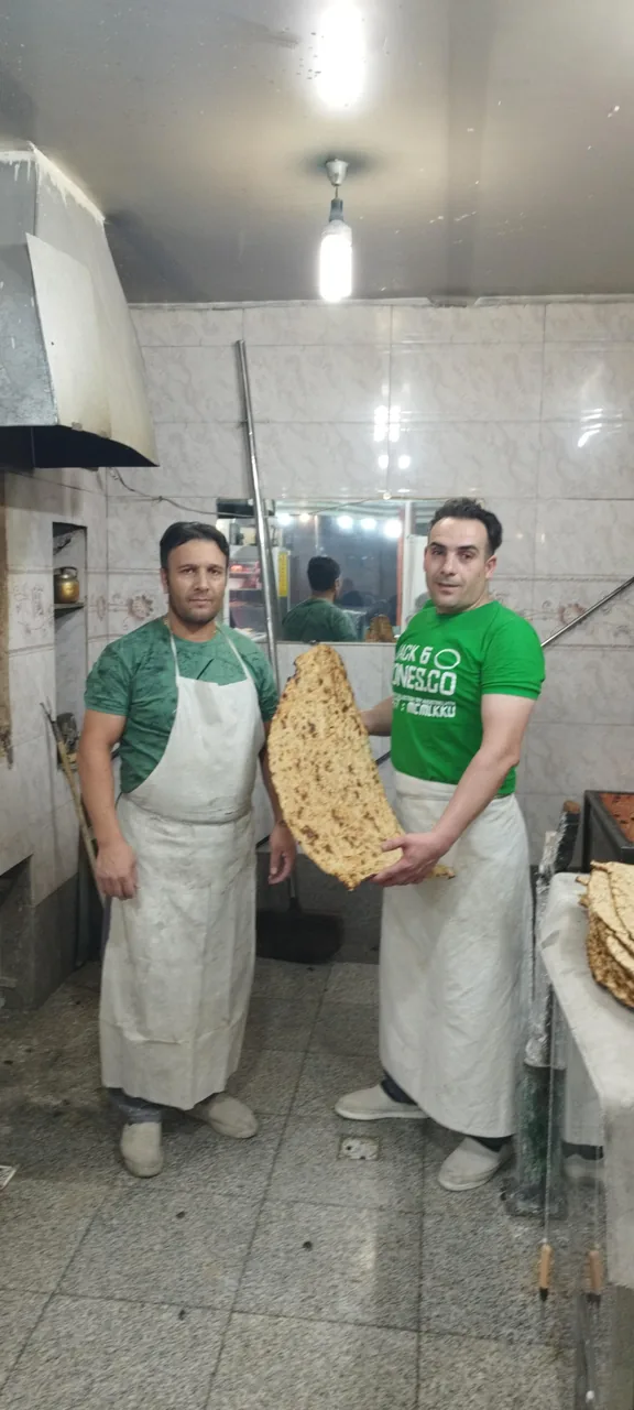 نان داغ کباب داغ یاسر - تصویر 3