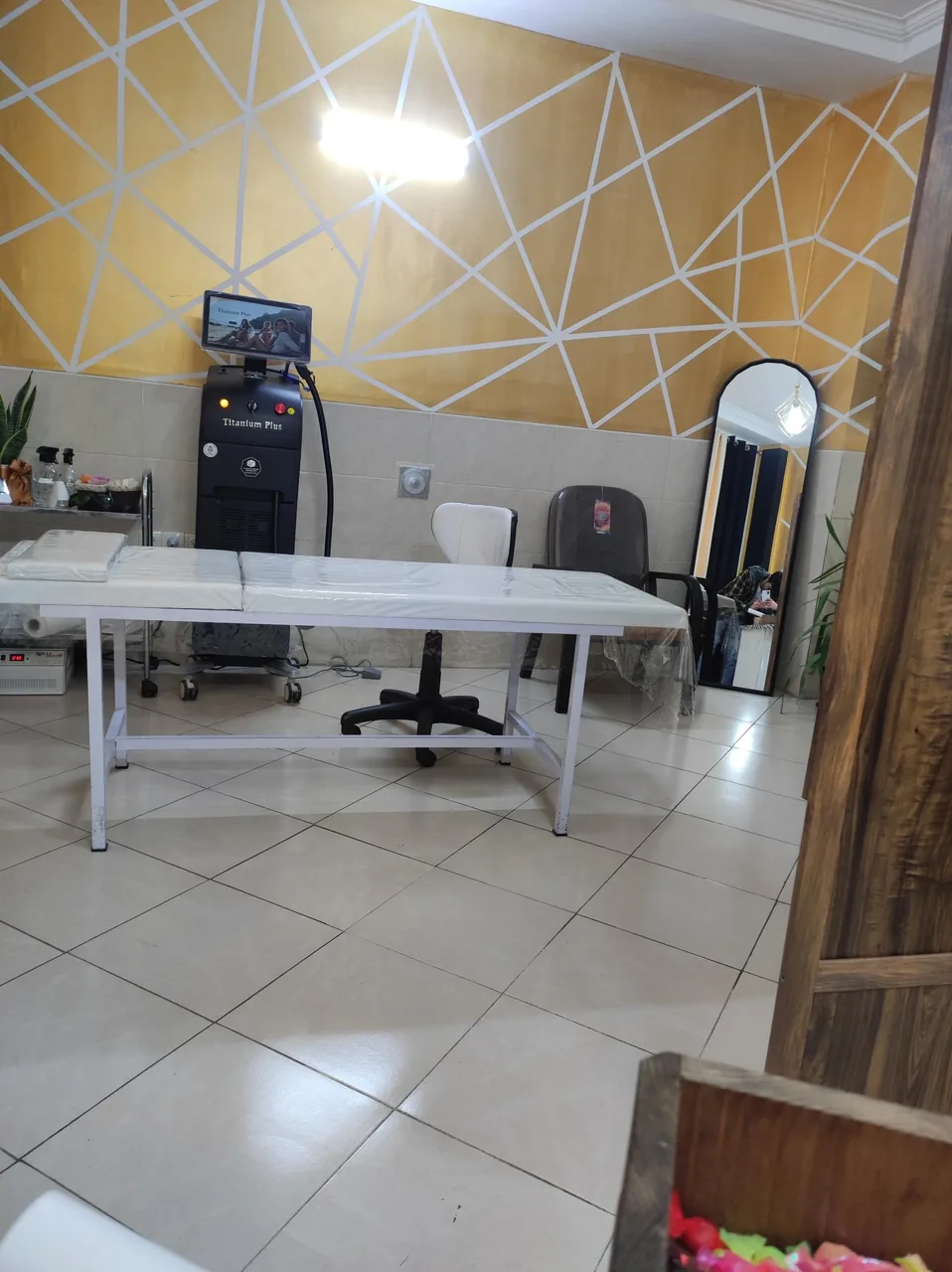 مرکز لیزر شاهان - تصویر 2