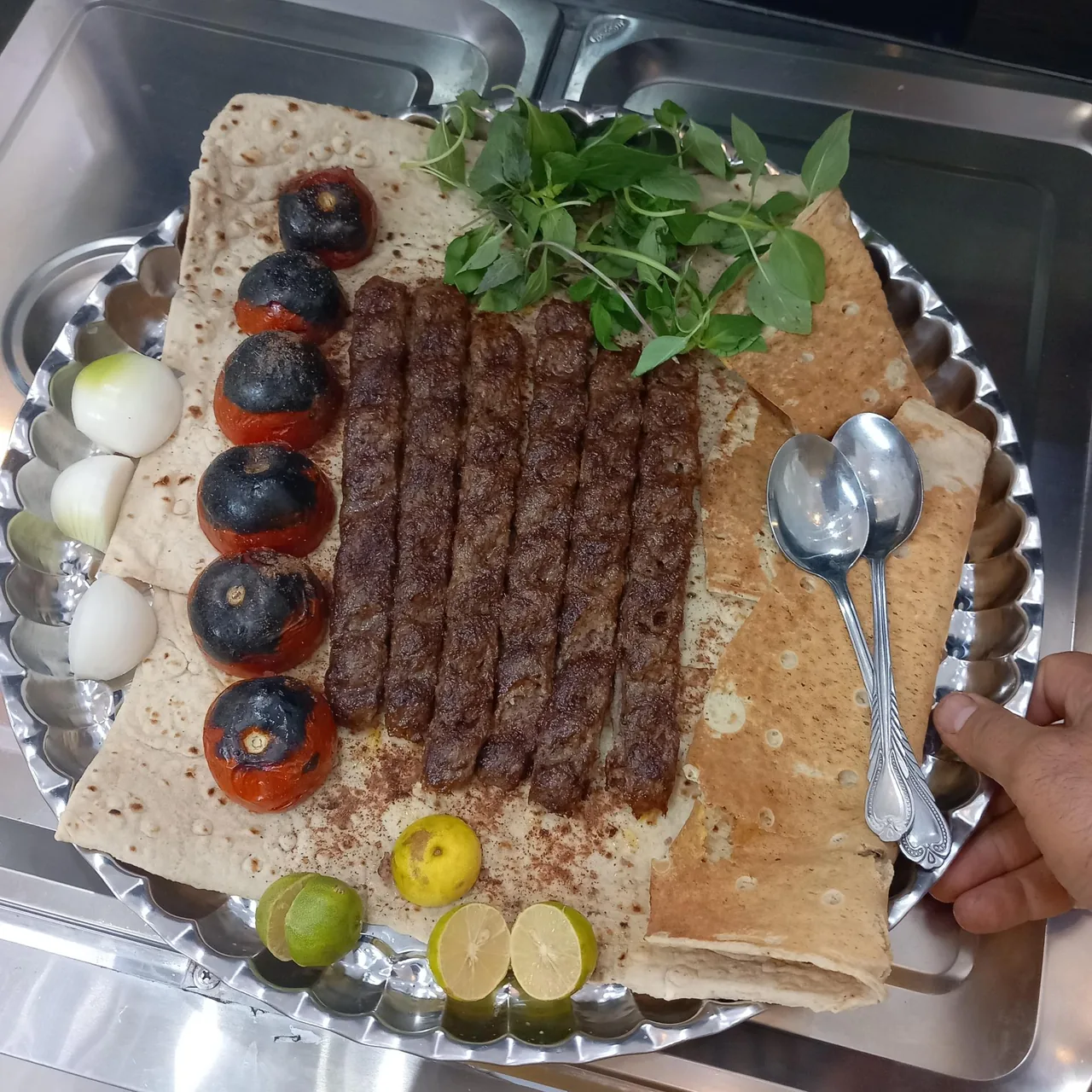 کبابی دایی رضا - تصویر 3