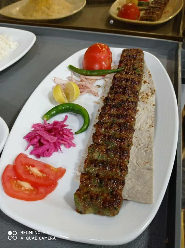 کباب ساطوری سنتی بناب آذربایجان - کبابی و چلوکبابی در کرج - تصویر 5