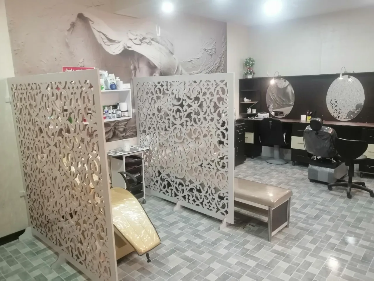 سالن زیبایی آیناز