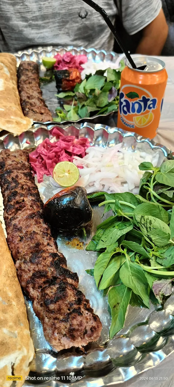 کباب ساطوری اصل بناب آذربایجان - تصویر 3