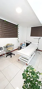 مرکز زیبایی الماس