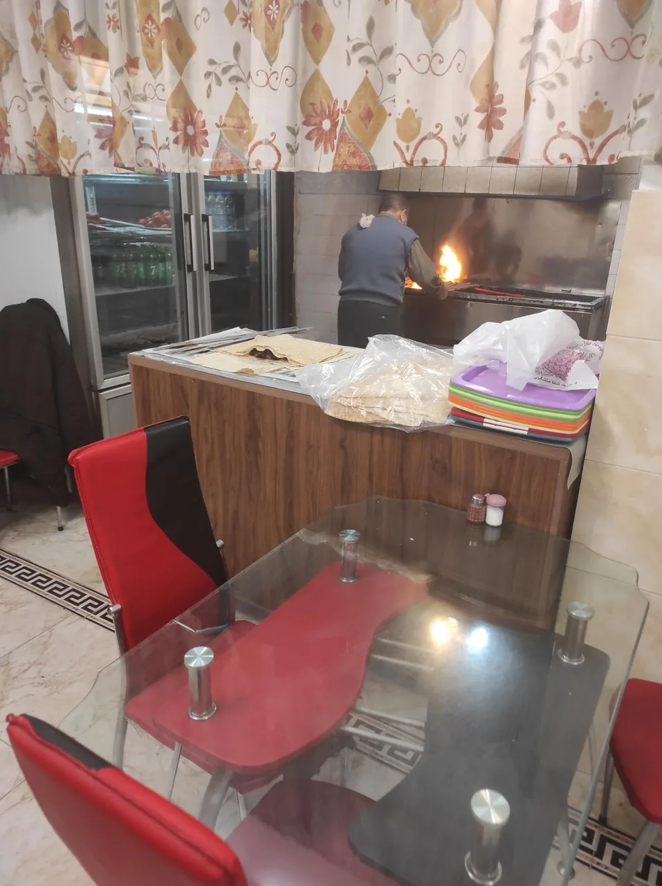 کبابی صادقی - تصویر 2