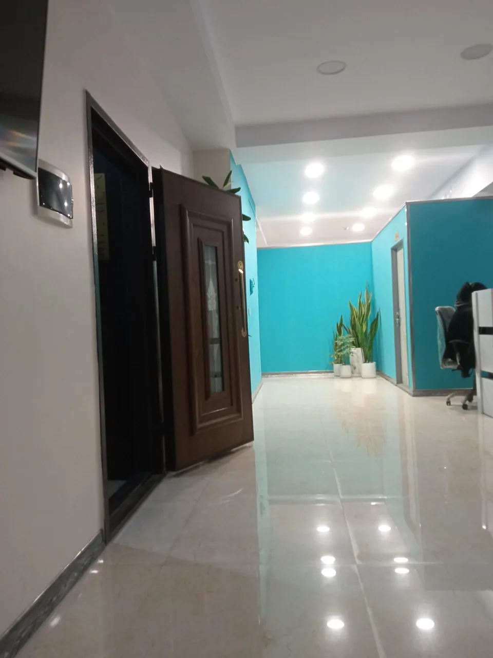 کلینیک زیبایی دکتر نفیسه مردانی - تصویر 4