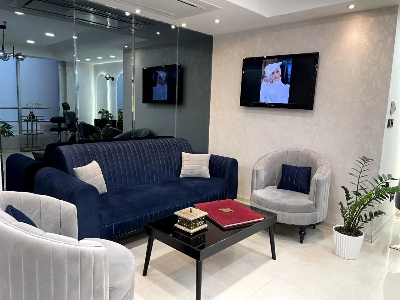 آرایشگاه و سالن VIP عروس ریحانه نصیری - تصویر 5
