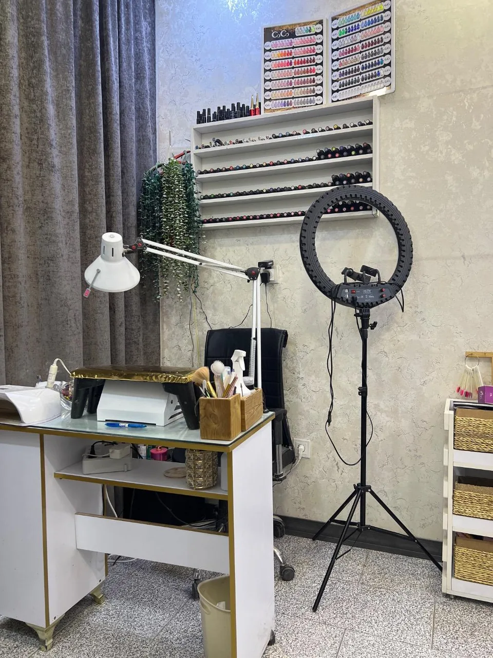 سالن آرایشگاه رویا ابوطالبی - تصویر 2