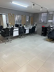 سالن زیبایی و آموزشگاه فرزانه احمدی