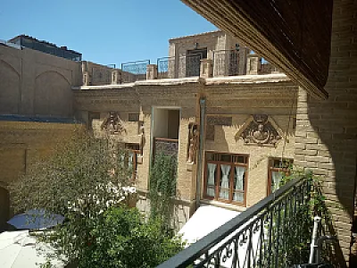 عمارت گلبهاری