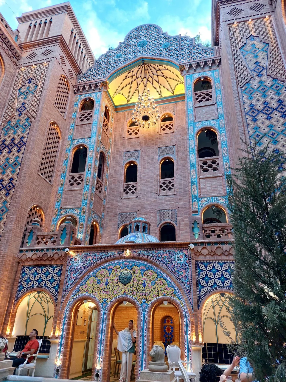 شربت خانه و کافه یوتاب