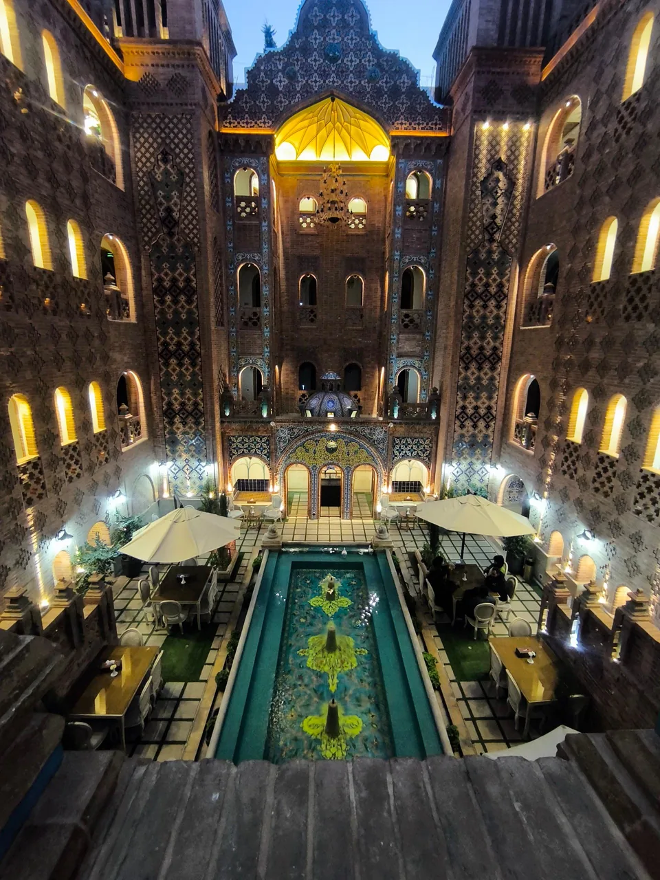 شربت خانه و کافه یوتاب - تصویر 4