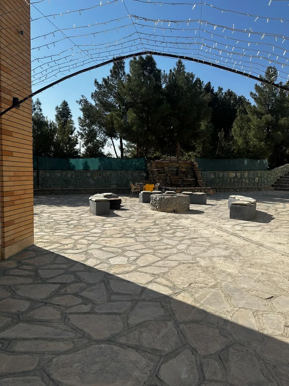 کافه ژین - تصویر 2