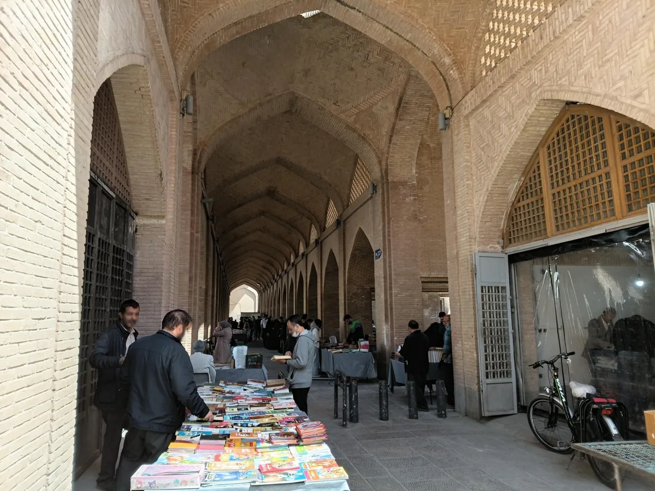 جمعه بازار کتاب - تصویر 3