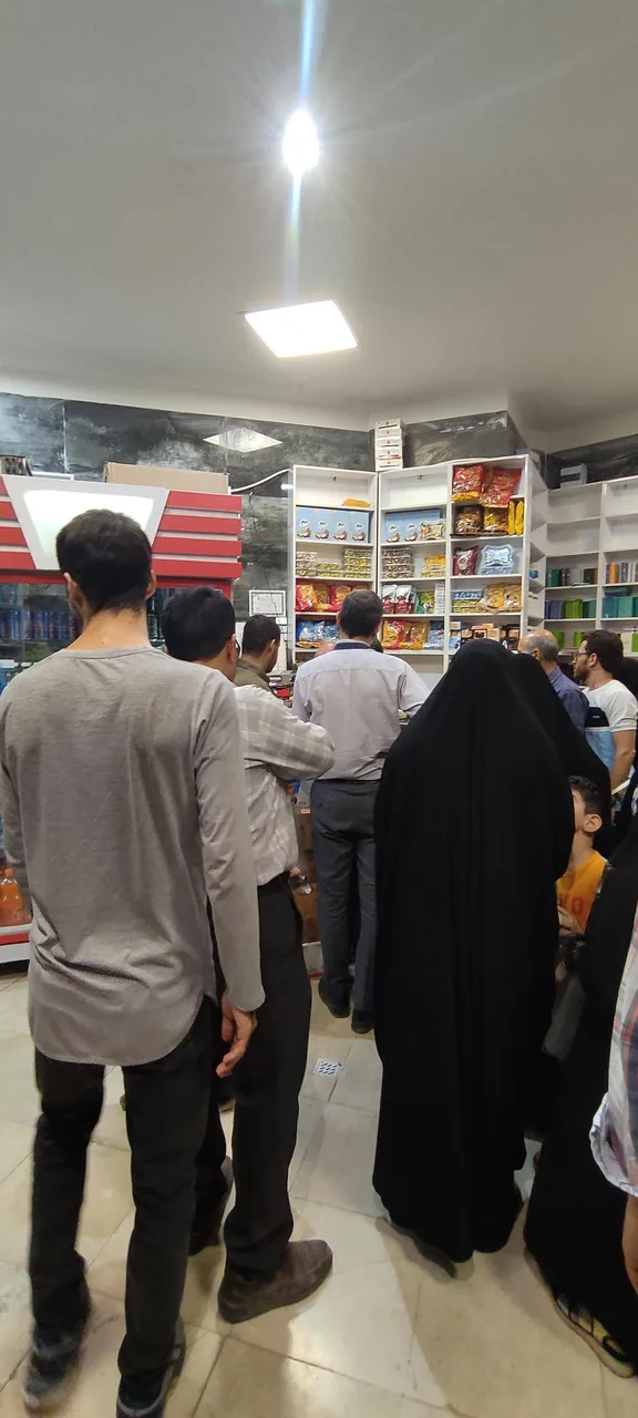 کافه کتاب آدینه - تصویر 3