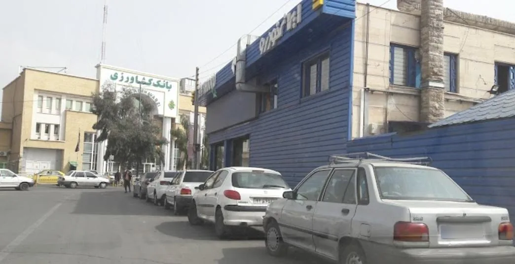 نمایندگی ۱۳۰۱ ایران خودرو اویسی - تصویر 3
