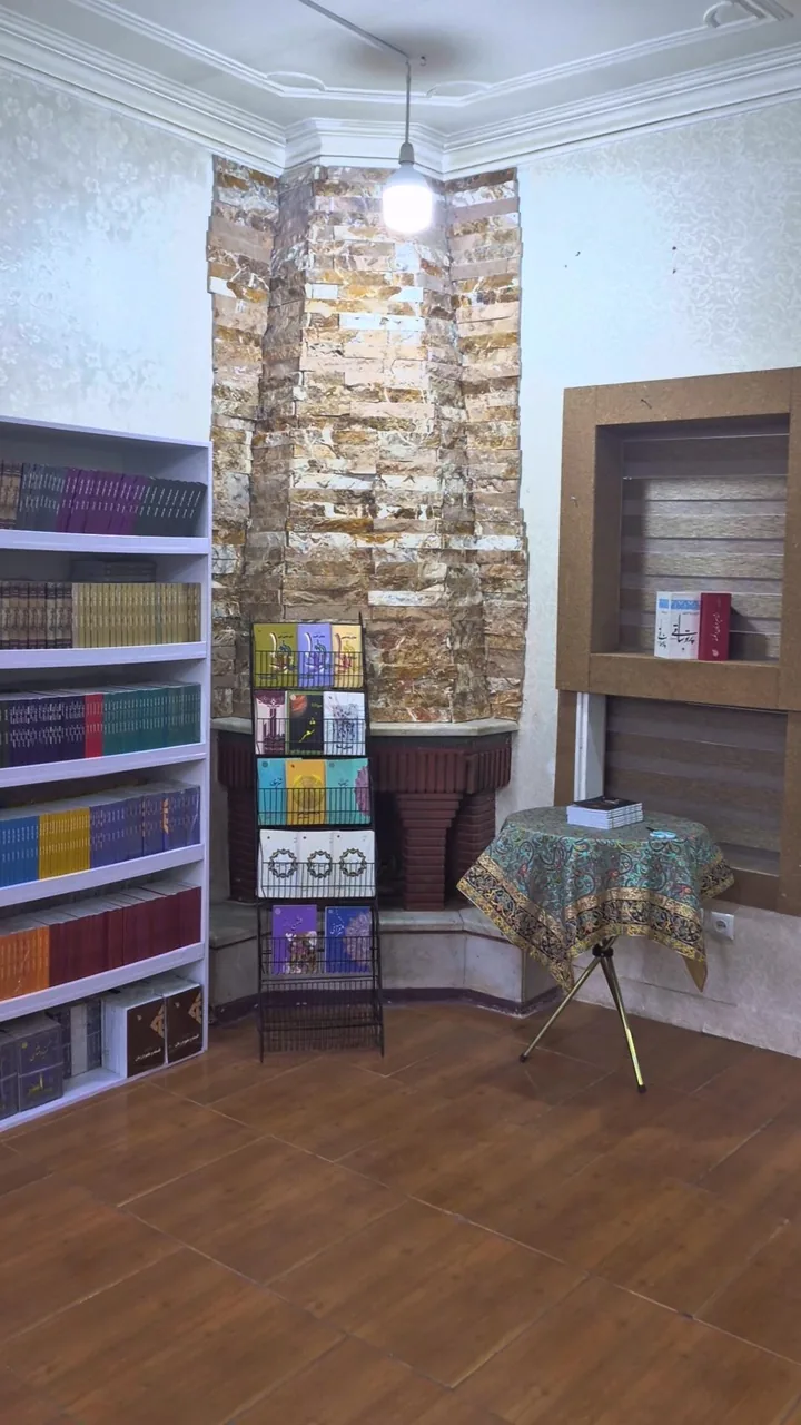 کتابفروشی انتشارات نجم کبری - تصویر 2