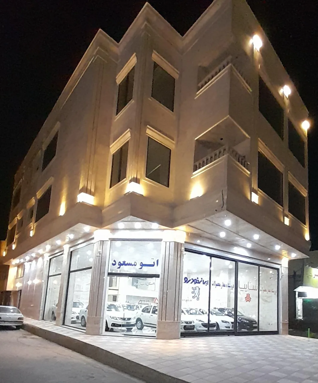 نمایشگاه اتومبیل مسعود