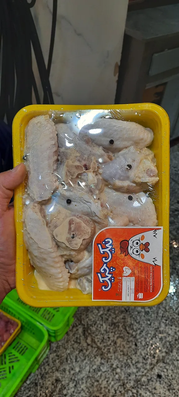 مرغ و ماهی نیک چیک - تصویر 2