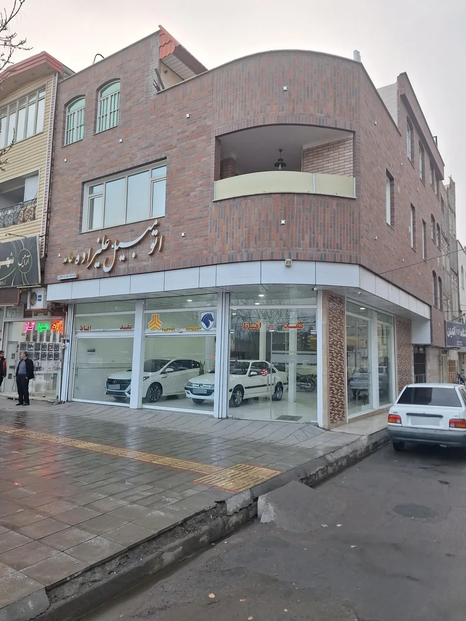 اتومبیل علیزاده - تصویر 2