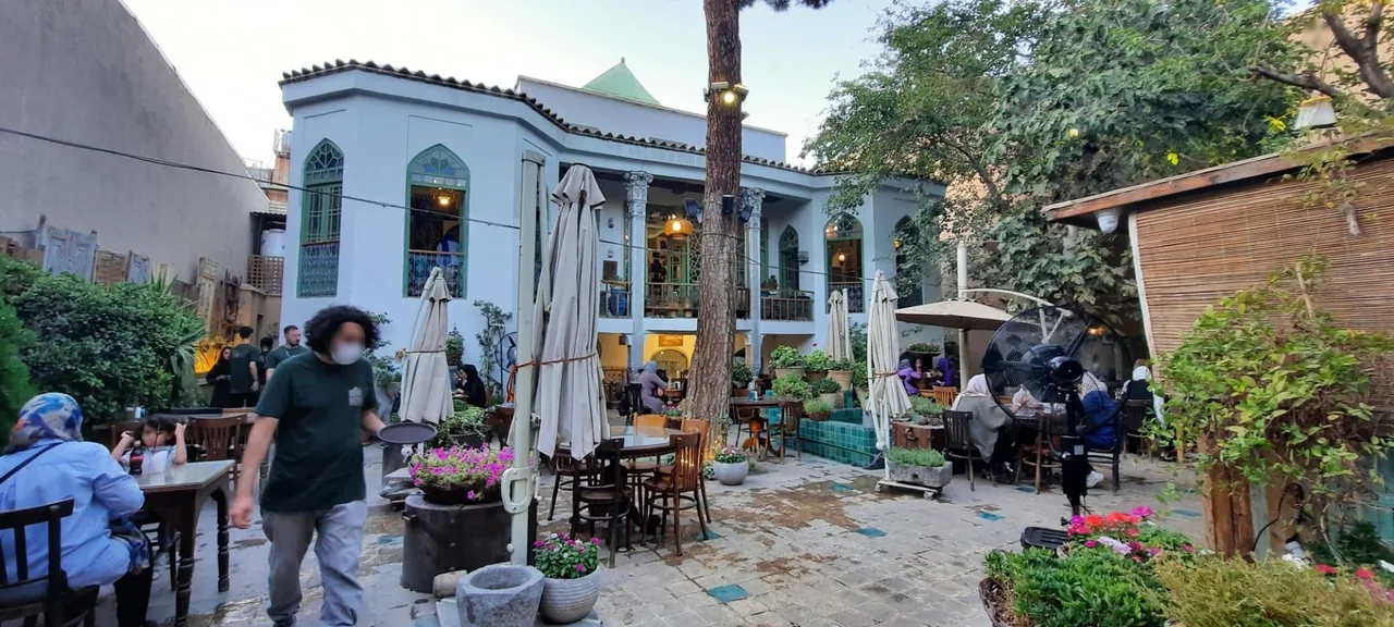 کافه عمارت نمکدان - تصویر 3