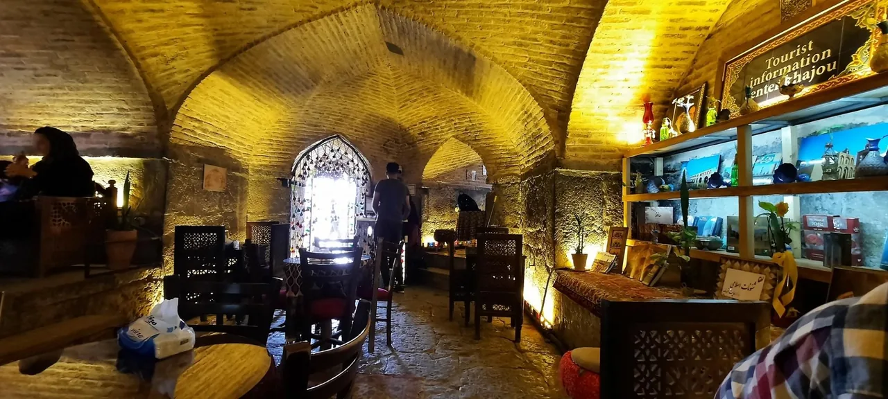 کافه خواجو - تصویر 4