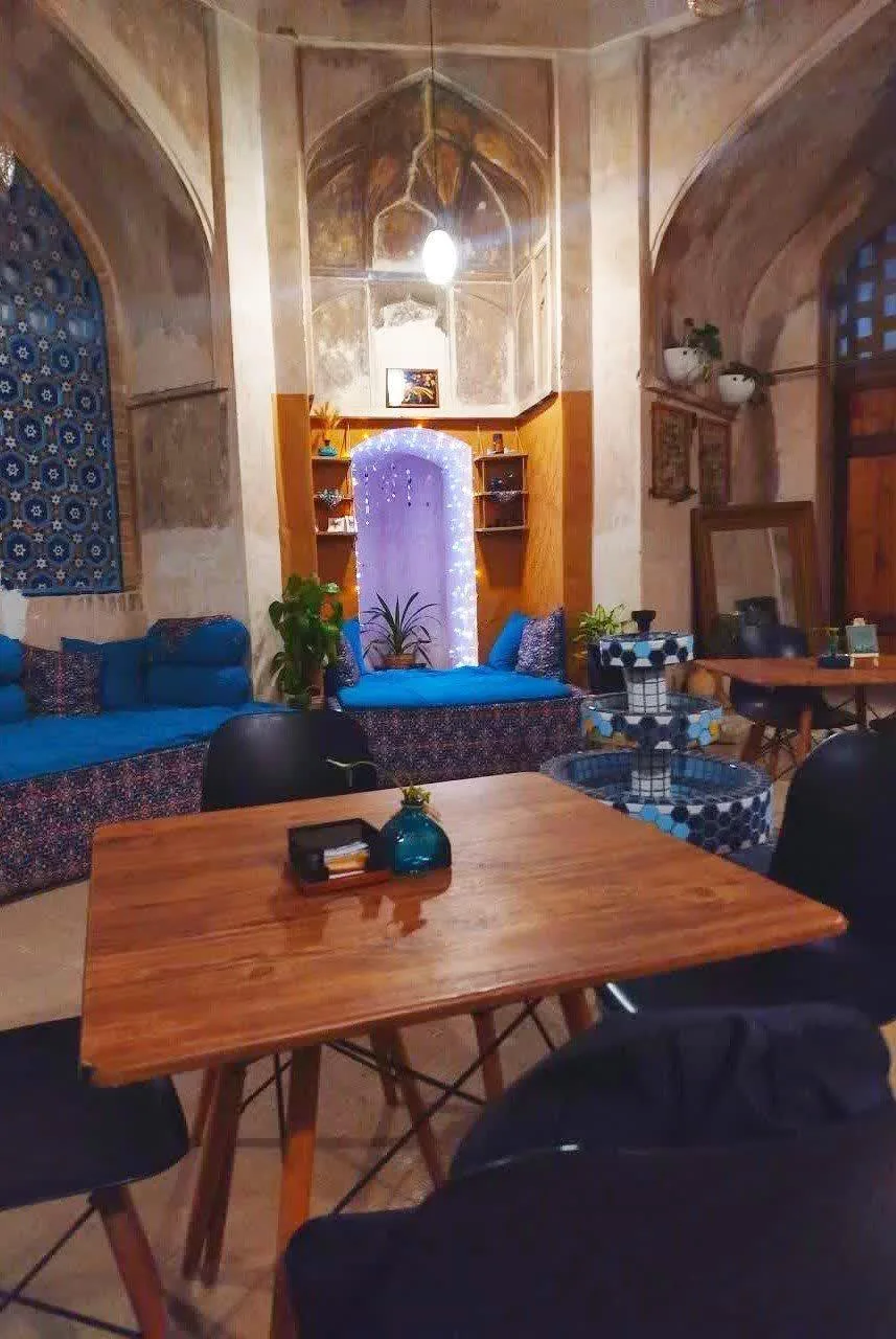 خانه فیروزه ویژه بانوان - تصویر 2