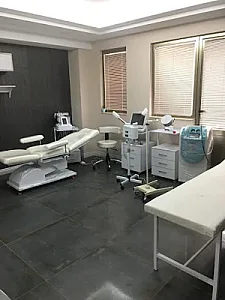کلینیک لاغری و زیبایی لمون