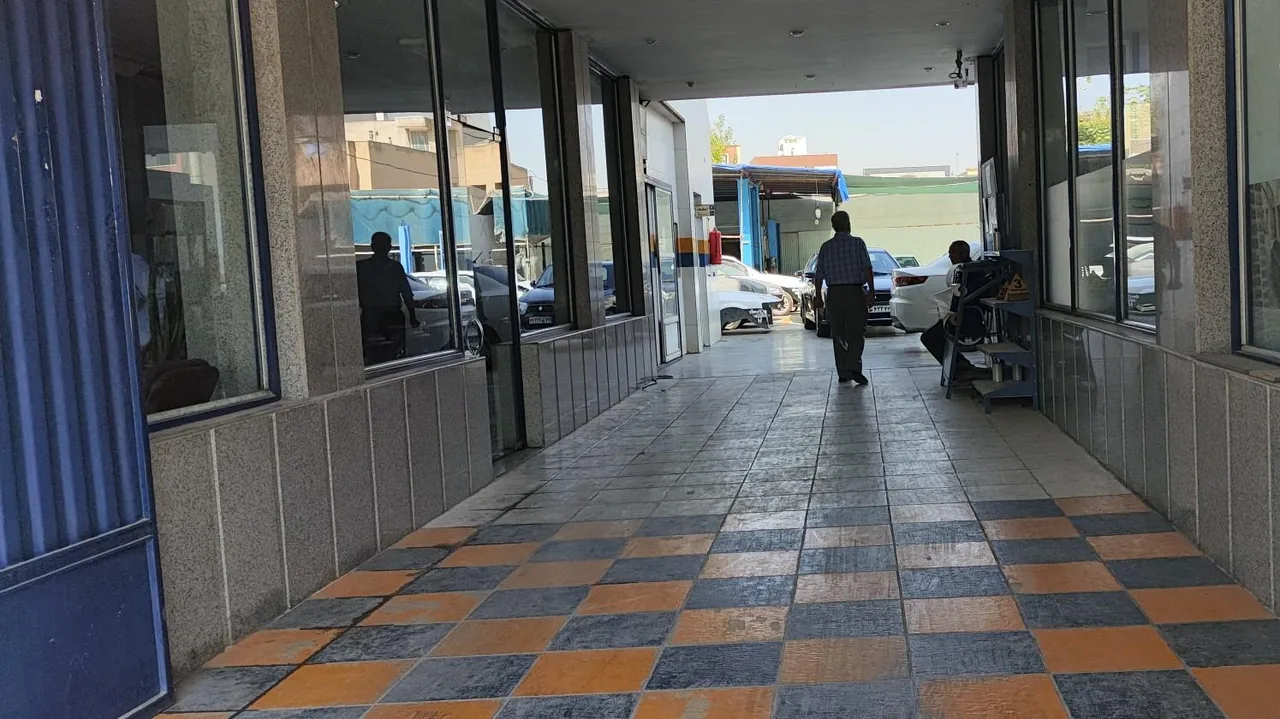 نمایندگی ۲۰۰۸ ایران خودرو ، کاج آبادی - تصویر 4