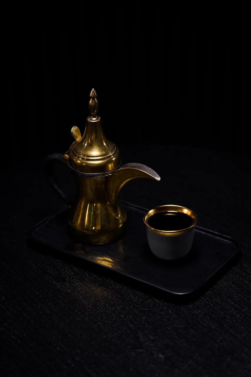 کافه عربی حافل - تصویر 2