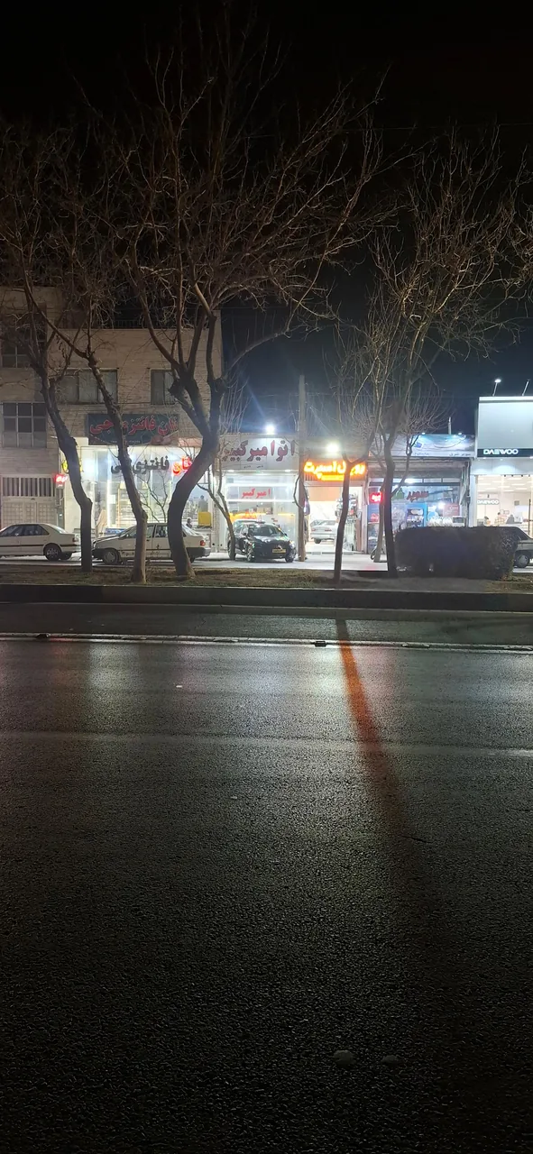 گالری اتومبیل امیرکبیر