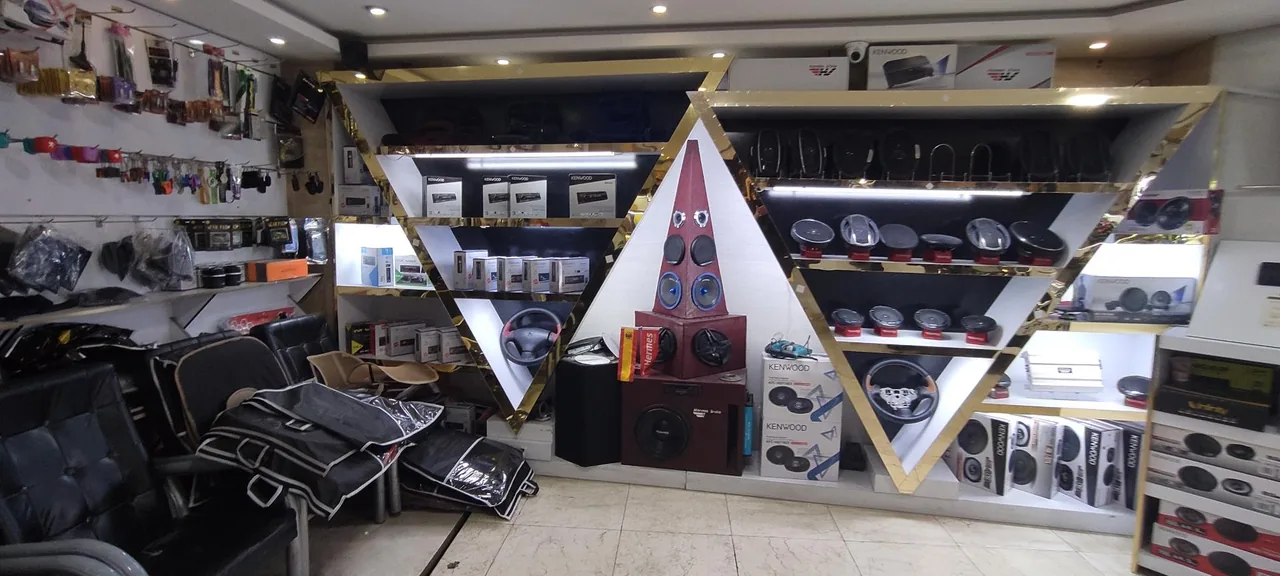 فروشگاه لوکس ماشین ترافیک اسپرت - تصویر 5