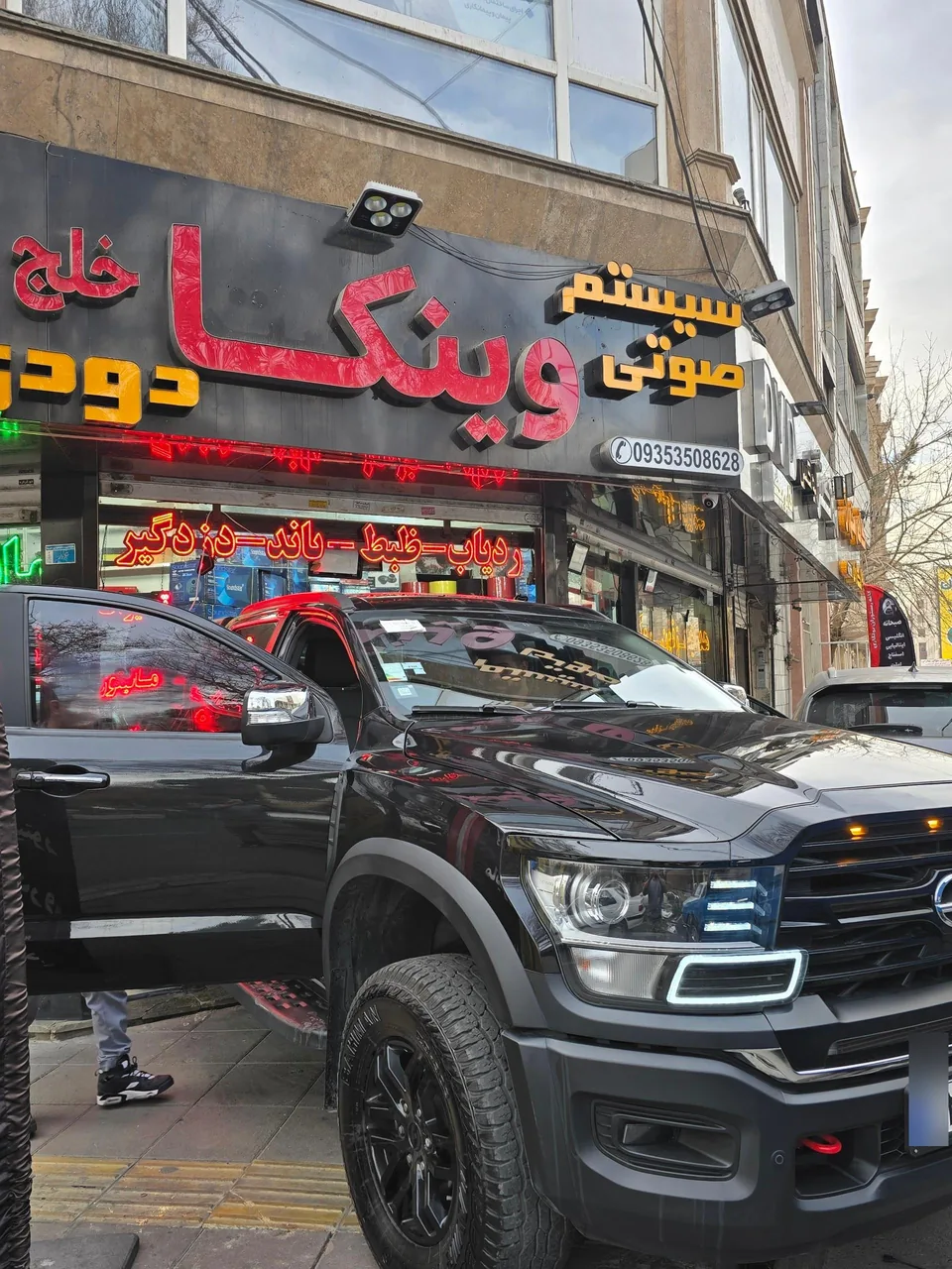 مانیتور خودرو وینکا خلج