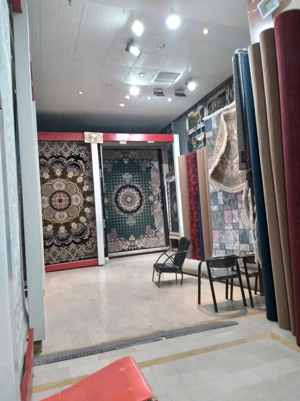 سرای فرش و موکت سیمرغ - تصویر 2