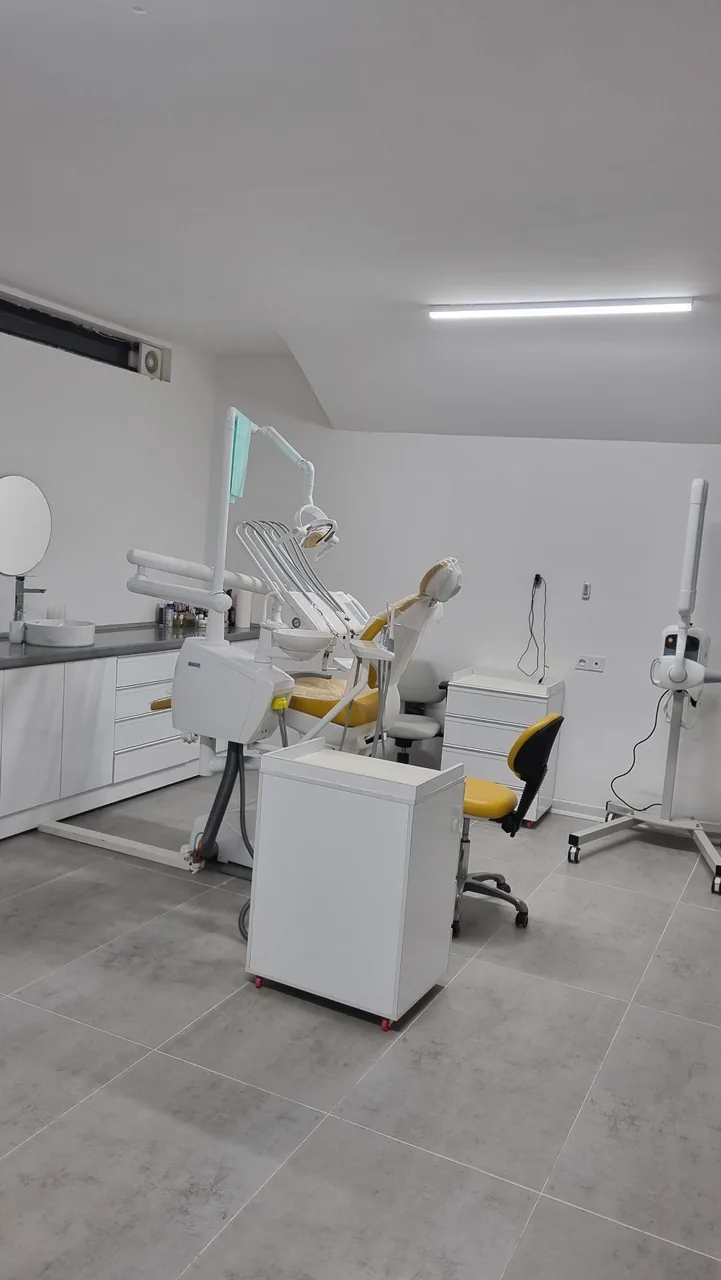 مطب دندانپزشکی دکتر امیر ضرابی زاده - دندانپزشک در یزد - تصویر 3