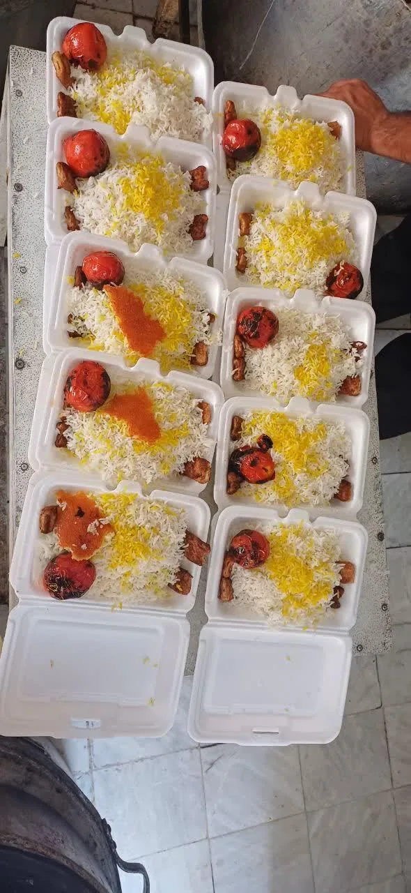خیریه رضا دهقان آشپز خانه امام حسین مهد کباب