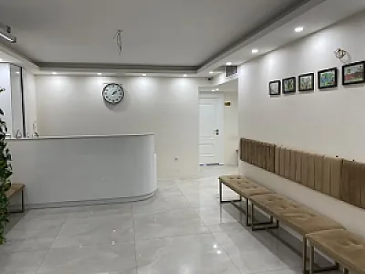 دکتر صادق منش متخصص گوش و حلق و بینی