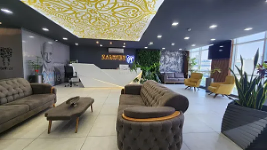 درمانگاه تخصصی پوست و مو زندیه