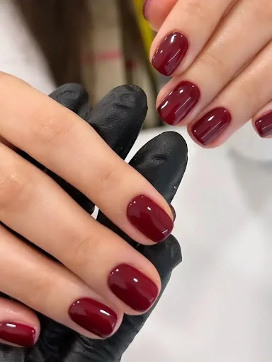 سالن زیبایی پرنیا "آموزش ناخن بهار