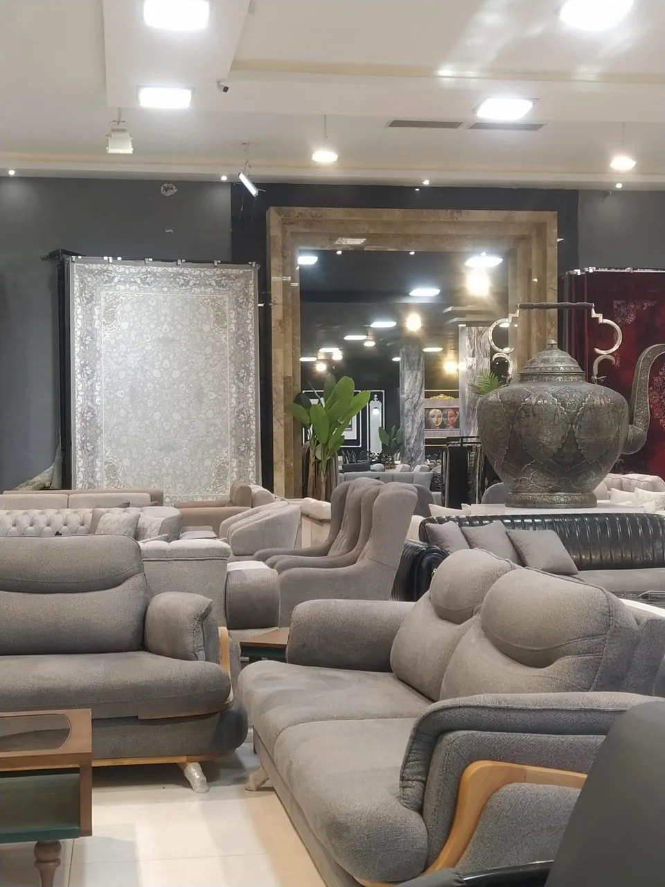 تالار فرش و مبل قیصری - تصویر 2