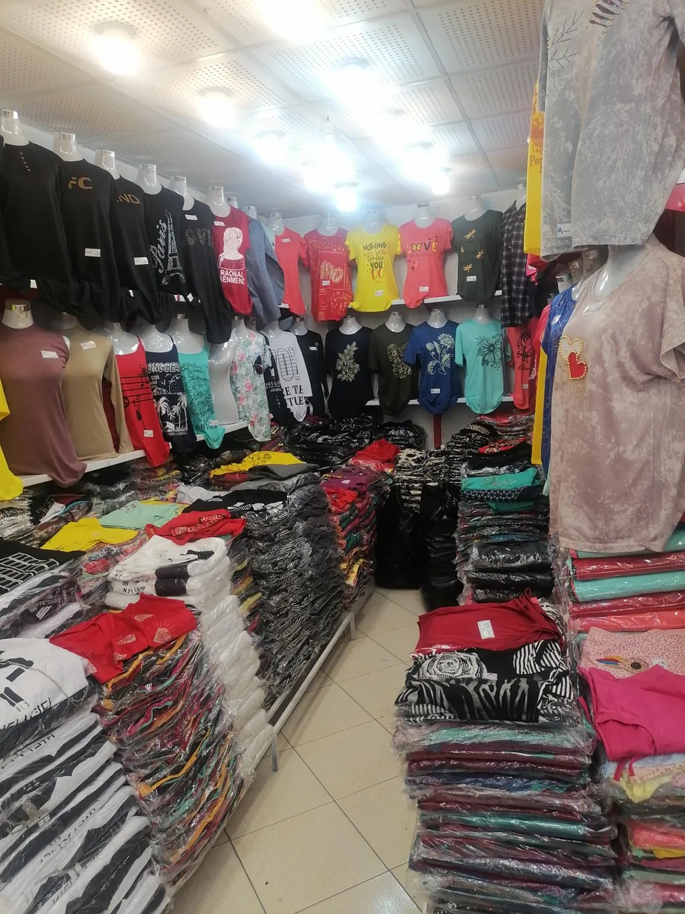 عمده فروشی پوشاک چلسی 1 - تصویر 2