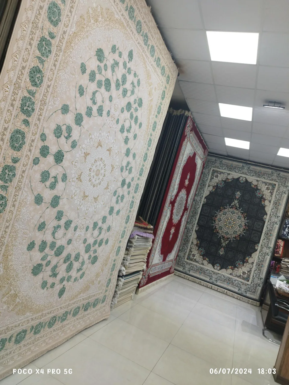 فرش میثم - تصویر 3