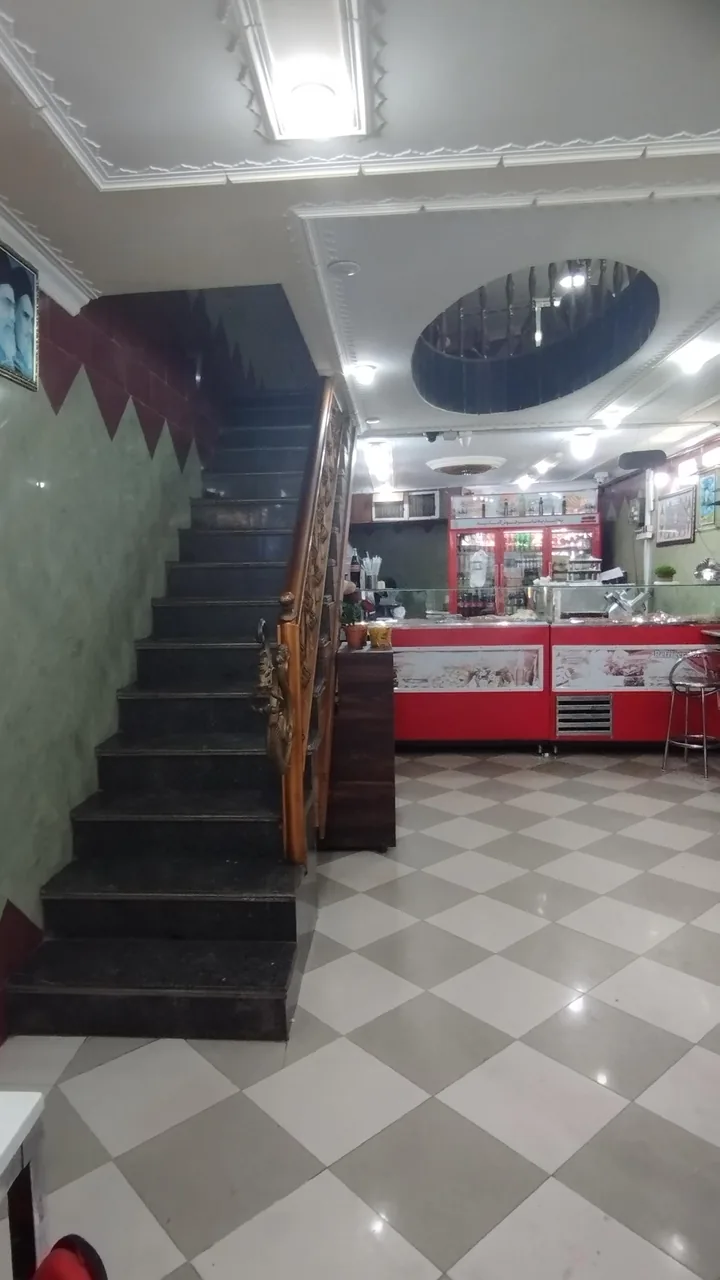 ساندویچ ناصر - تصویر 3