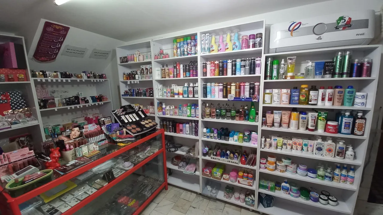 آرایشی بهداشتی ماتیک سرخابی