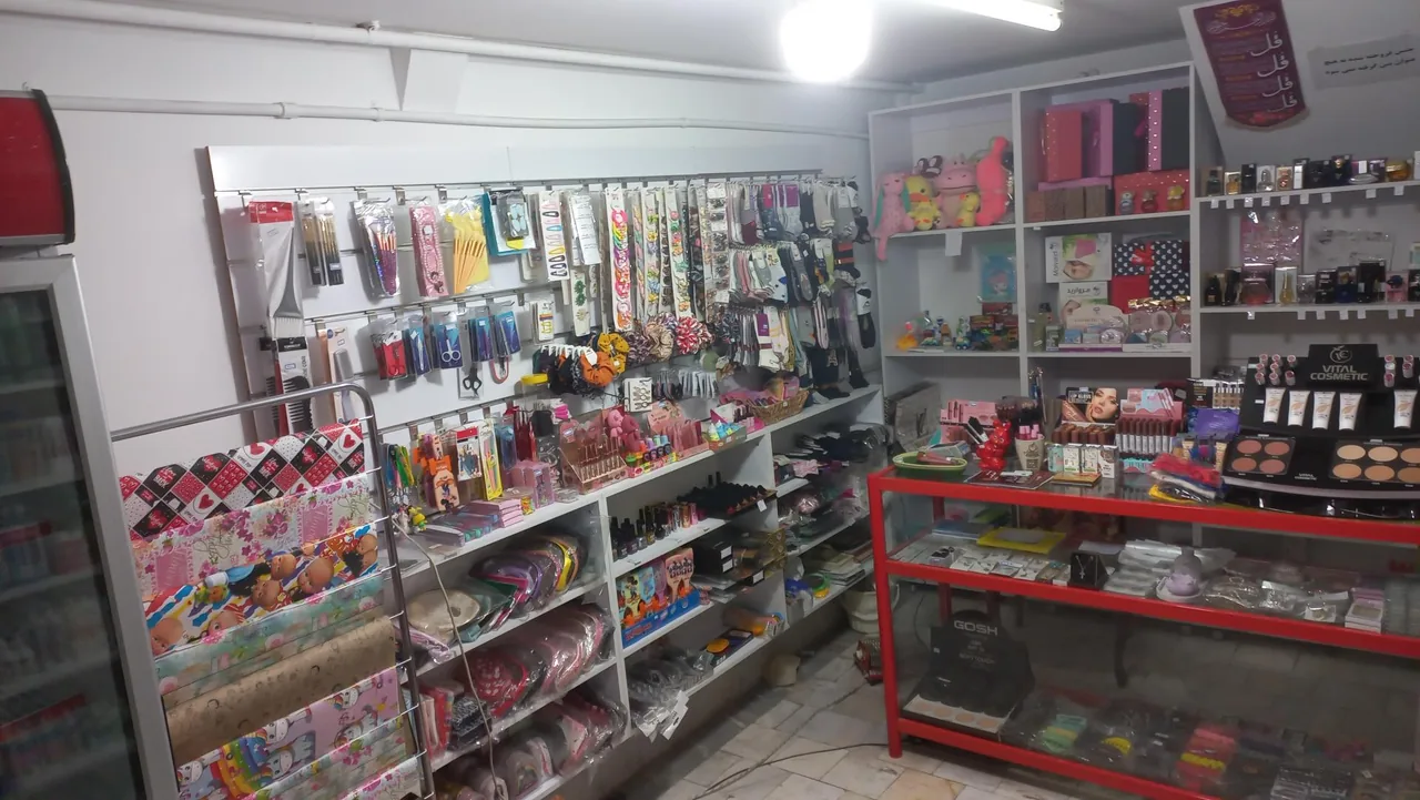 آرایشی بهداشتی ماتیک سرخابی - تصویر 2