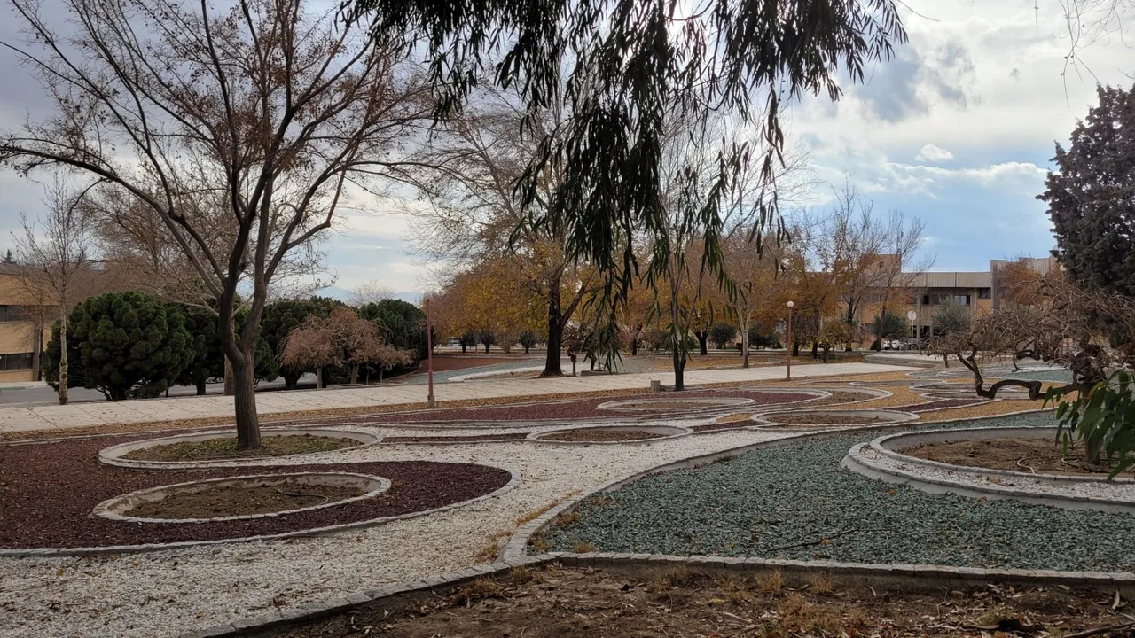 دانشکده مهندسی برق و کامپیوتر - تصویر 4