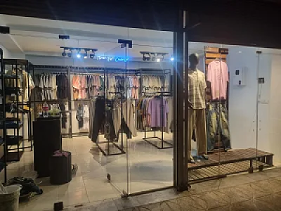 فروشگاه پوشاک فیکامد