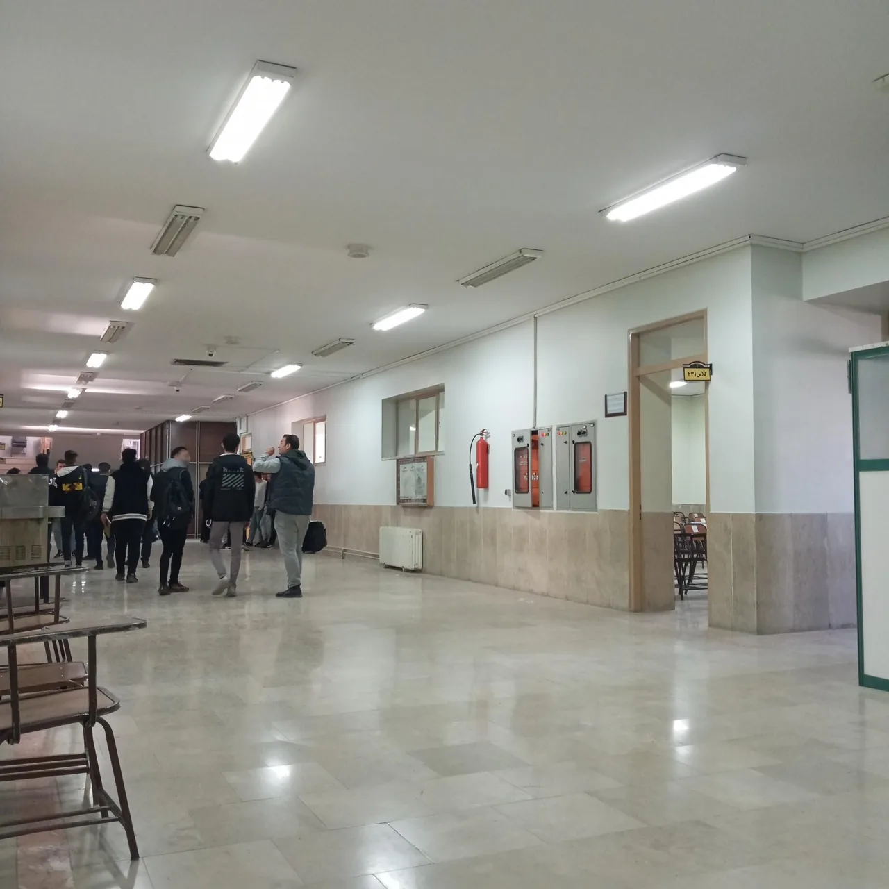 دانشکده فنی و مهندسی - تصویر 2