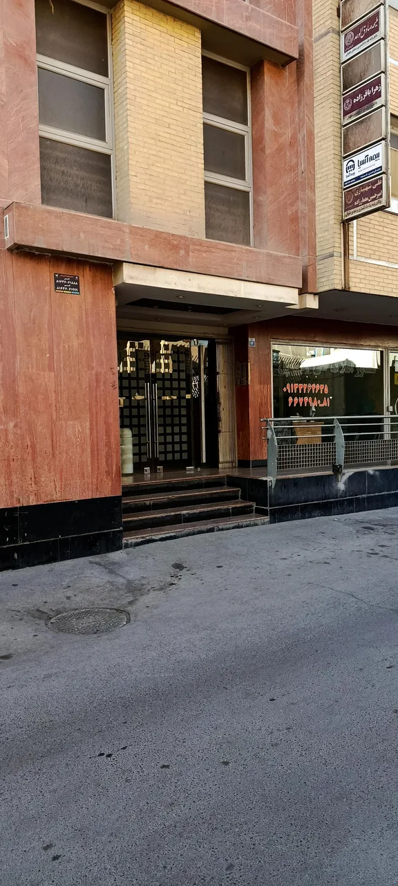 مجتمع اداری و مرکز خرید باران - تصویر 2